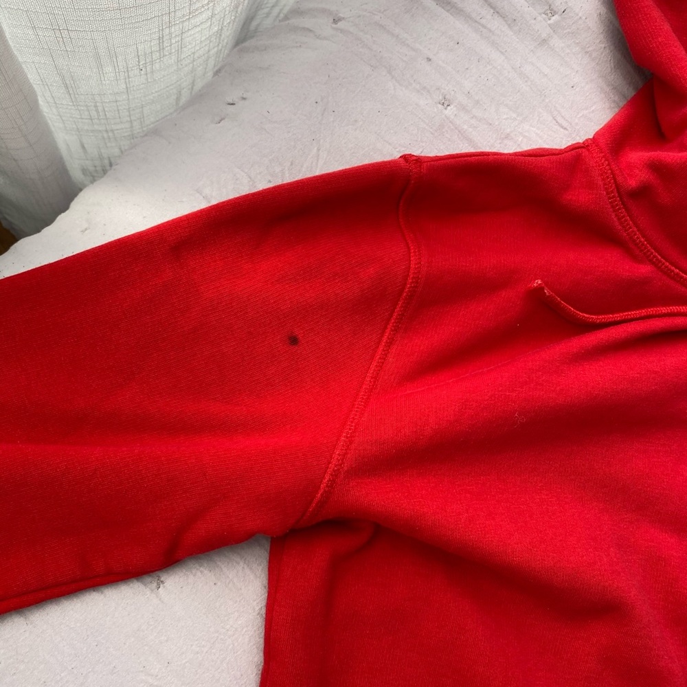 Red hoodie - Picture 3 of 4